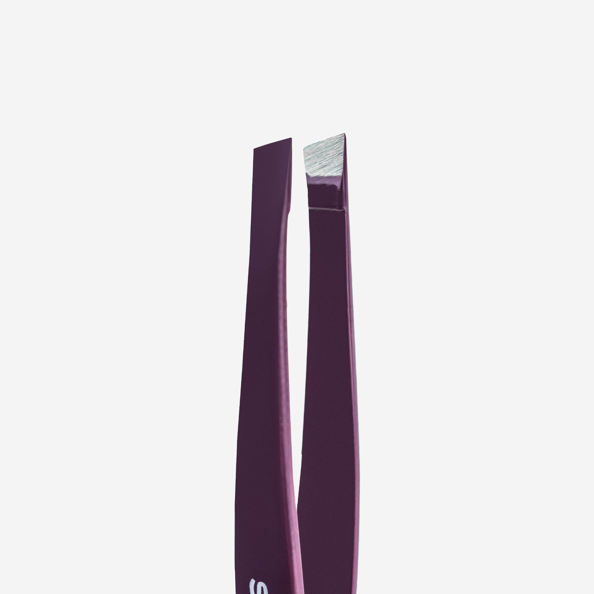 TE-11/3v Eyebrow tweezers Pro Expert 11 Type 3v (wide slant), violet