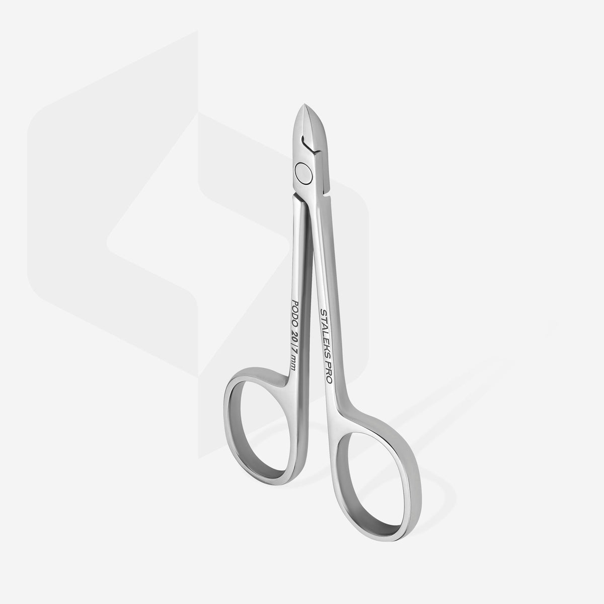 STALEKS NP-20-7 — Podology scissors style nippers for cuticle and callus PODO 20 7 mm — three-quarter tool view