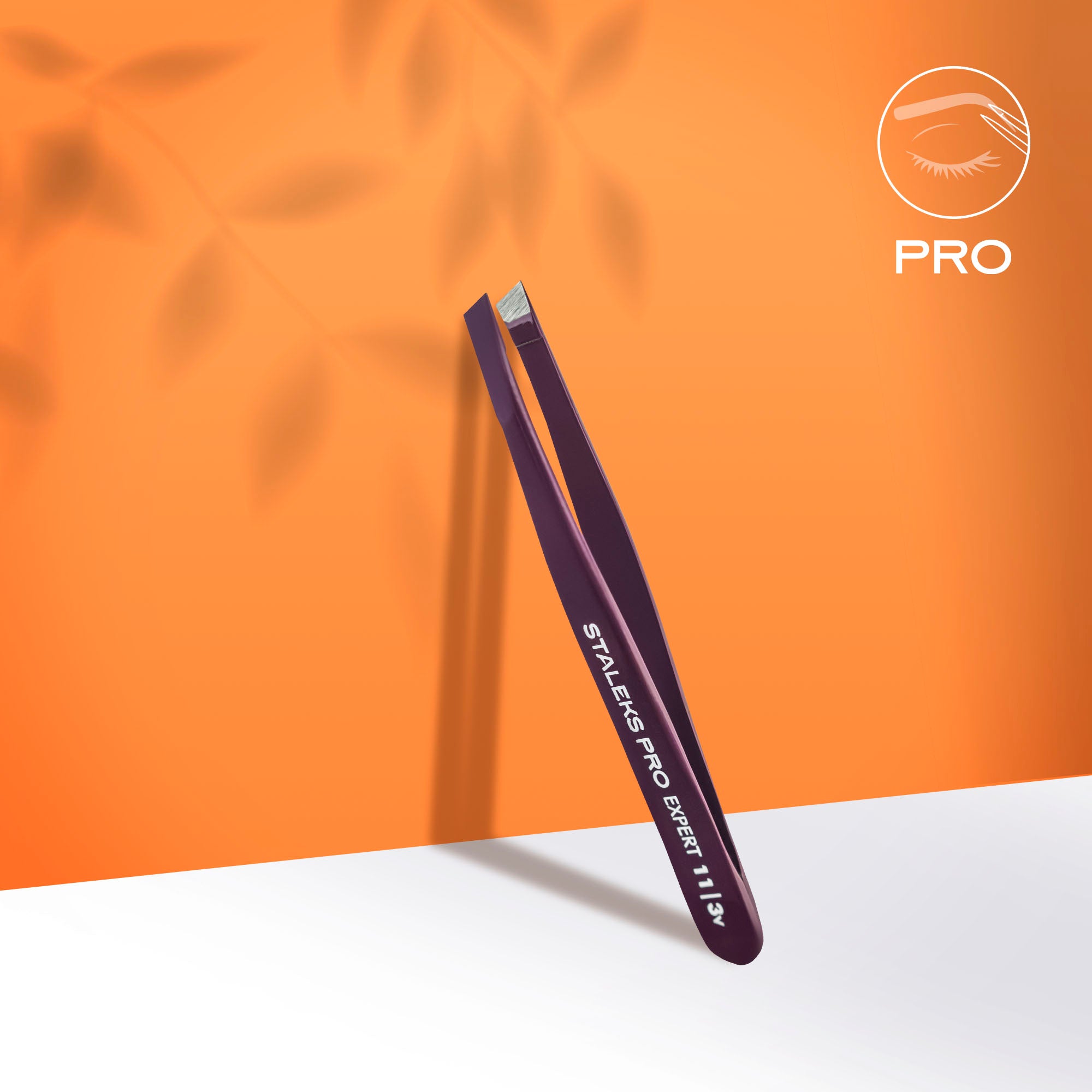 TE-11/3v Eyebrow tweezers Pro Expert 11 Type 3v (wide slant), violet