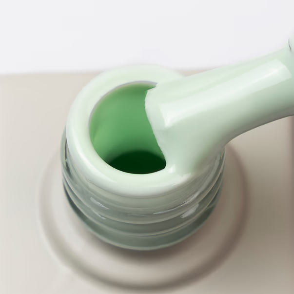 GÉMELY Max Color 033 Milky Green Gel Polish 6 ml