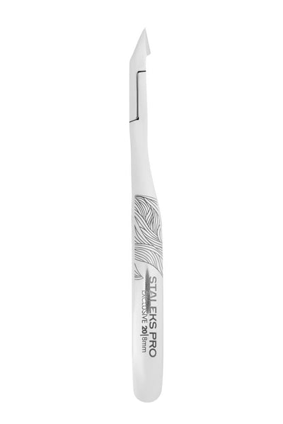 STALEKS EXCLUSIVE NX-20-8g Gravure cuticle nippers, 8 mm — side profile and Gravure engraving