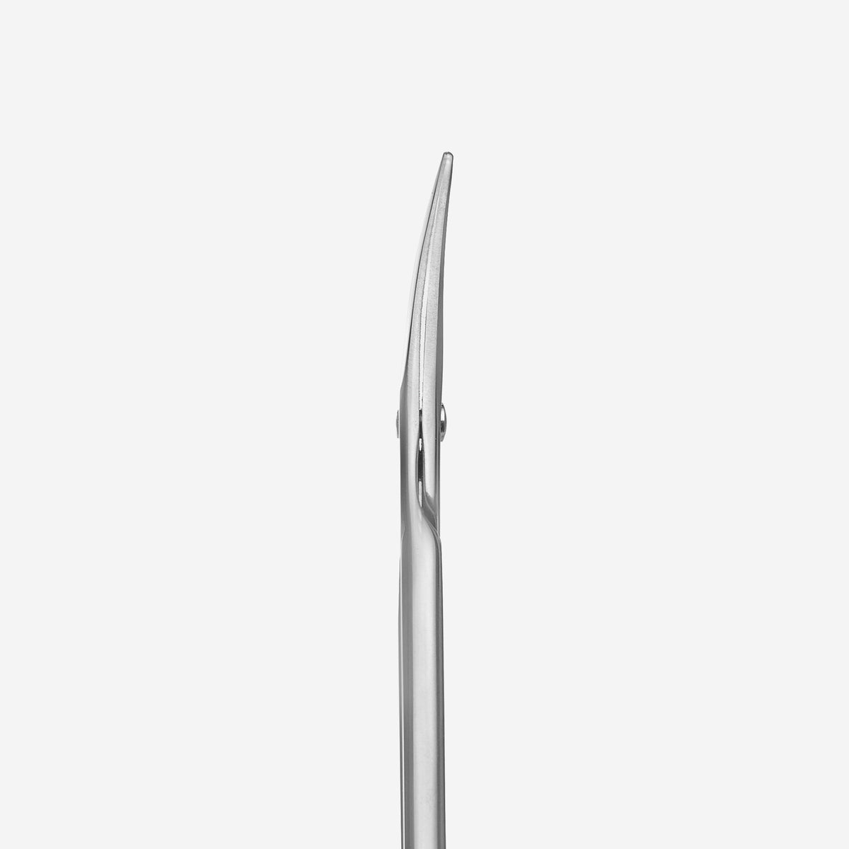 Side view of the curved blades on STALEKS SC-32/1 nail scissors