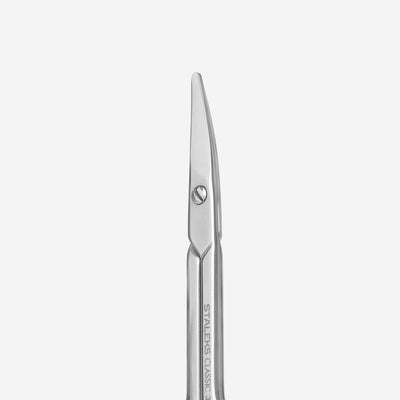 Close-up of SC-32/1 children's nail scissors with rounded blade tips